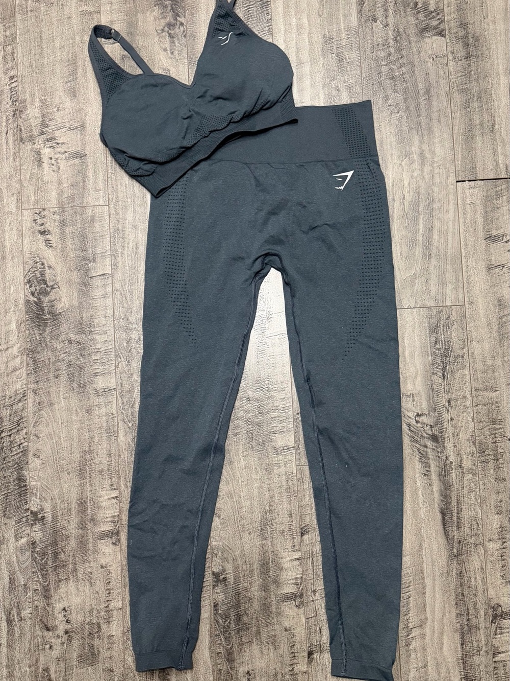 Gymshark grey vital set